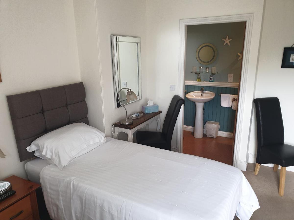Ugiebrae House Bed & Breakfast North Sunderland Bagian luar foto